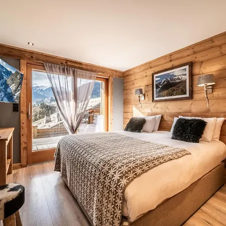 Heavenly, - By Emerald Chalet Montriond